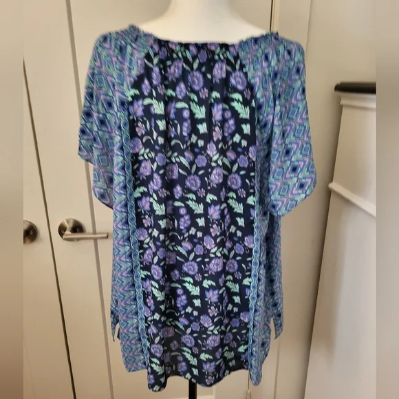 Talbott Plus Size Top - Picture 3 of 9